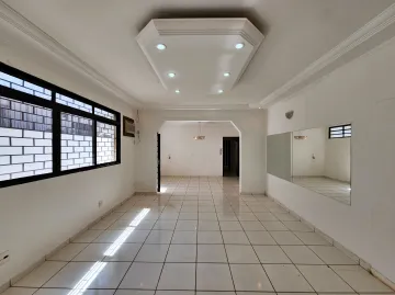 Alugar Casa / Padrão em Ribeirão Preto. apenas R$ 5.000,00