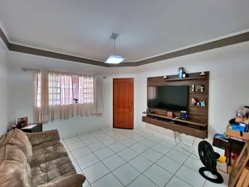Alugar Casa / Padrão em Ribeirão Preto. apenas R$ 250.000,00