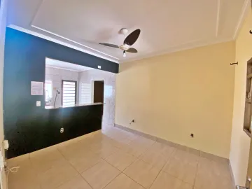 Alugar Casa / Padrão em Ribeirão Preto. apenas R$ 1.300,00
