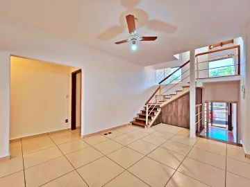 Alugar Casa / Padrão em Ribeirão Preto. apenas R$ 2.500,00