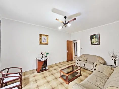 Alugar Casa / Padrão em Ribeirão Preto. apenas R$ 380.000,00