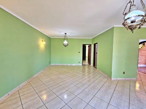Alugar Casa / Sobrado Padrão em Ribeirão Preto. apenas R$ 4.500,00