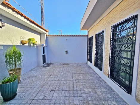 imagem 3 - Casa térrea à venda no Bairro Parque dos Bandeirantes, próximo à Avenida Treze de Maio - Ribeirão Preto/SP imagem 3 - Casa térrea à venda no Bairro Parque dos Bandeirantes, próximo à Avenida Treze de Maio - Ribeirão Preto/SP